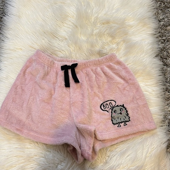Pink Fuzzy shorts with Boo design - Picture 1 of 1